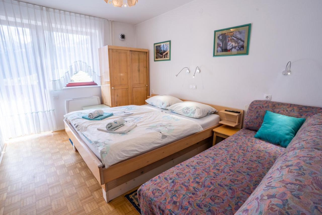 Apartman Mavrica *
